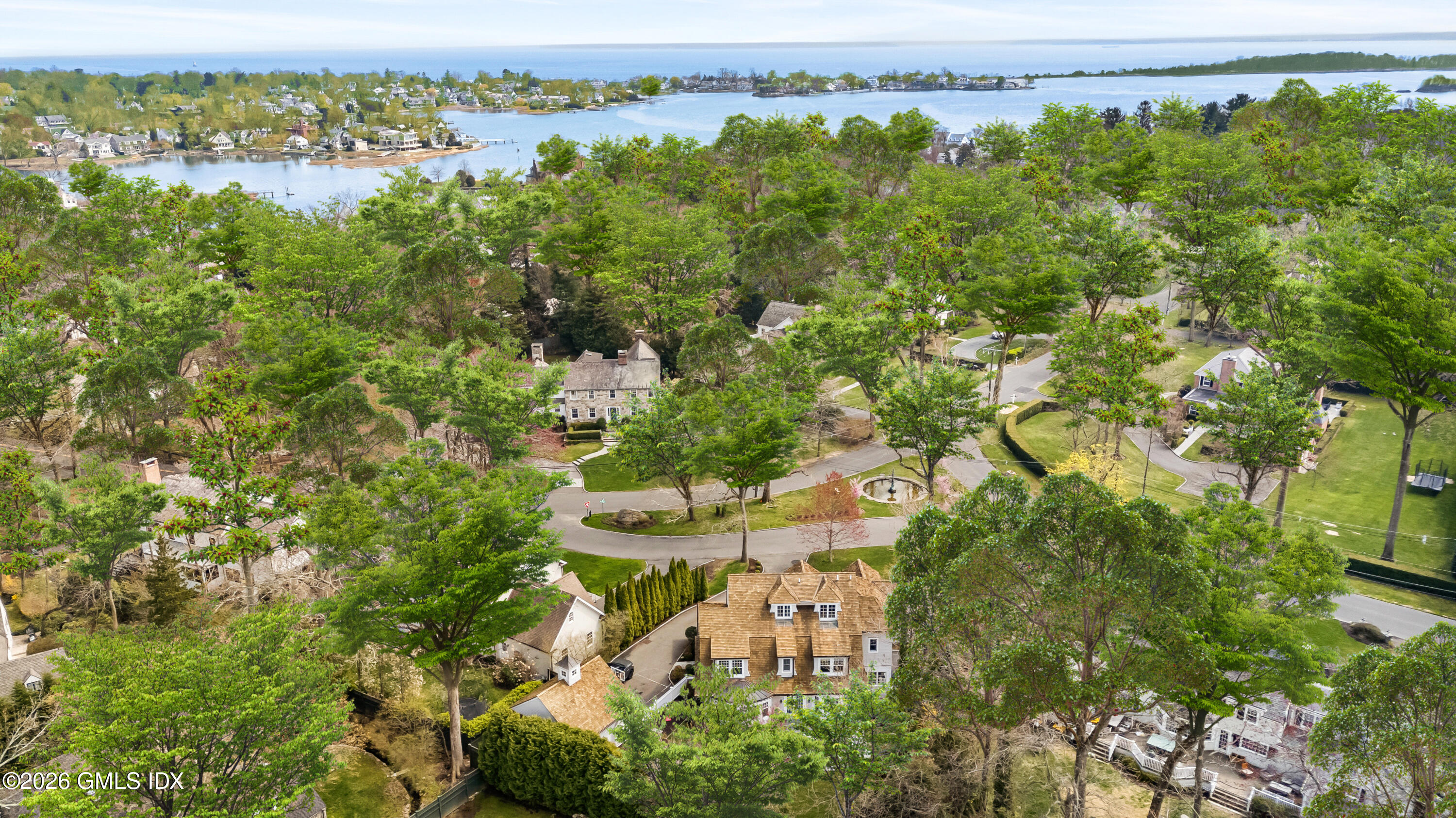 45 Willow Road Riverside, CT 06878 - Photo 34 of 35 an aerial view of a houses with a yard