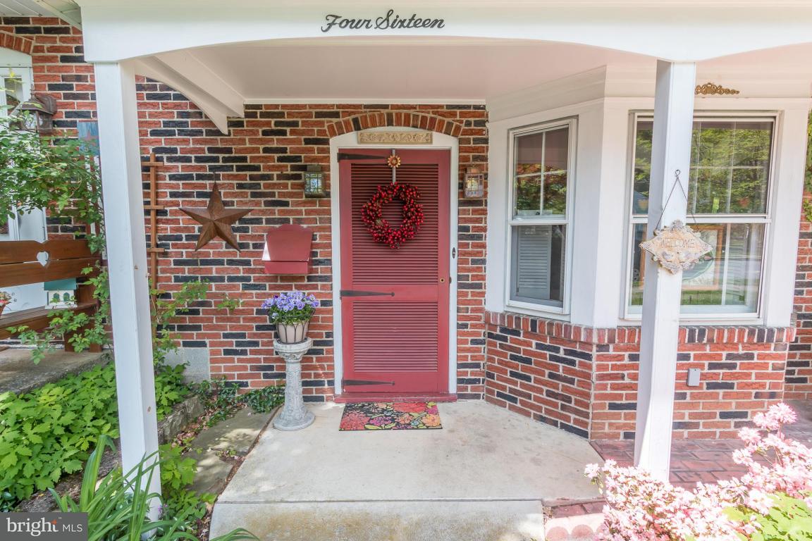 416 Cherry Street Lititz, PA 17543 - Photo 5 of 23