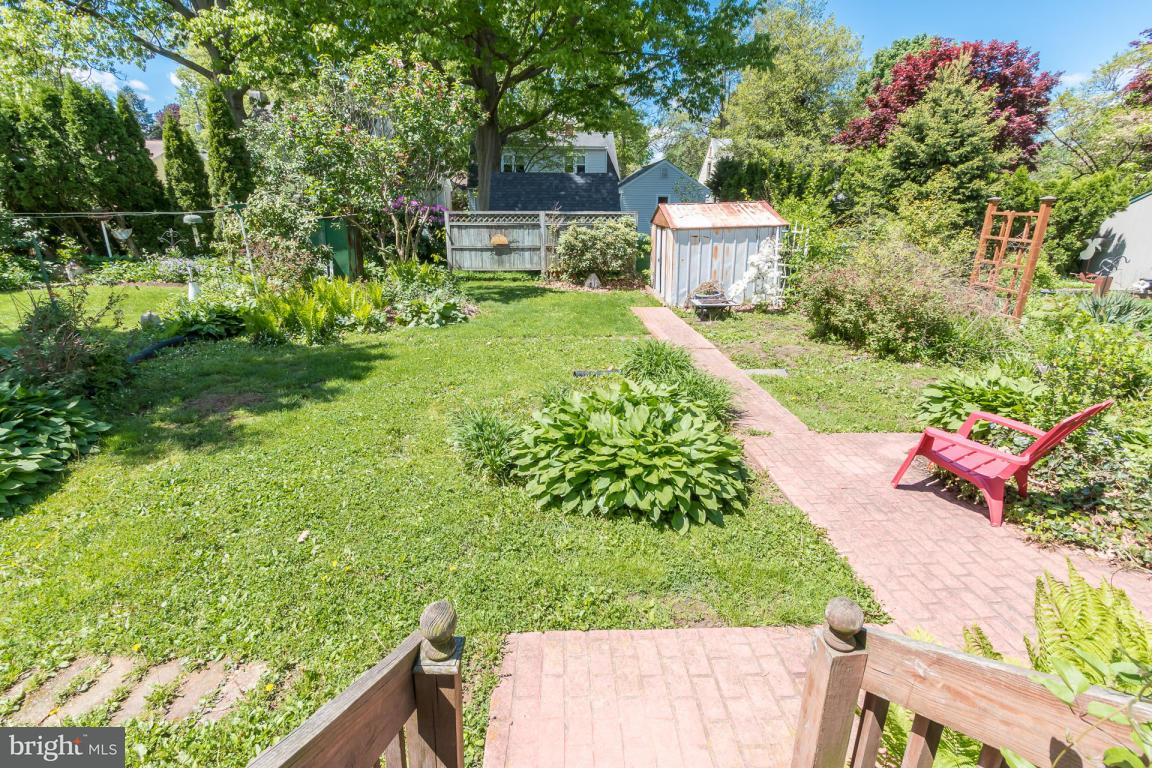 416 Cherry Street Lititz, PA 17543 - Photo 8 of 23