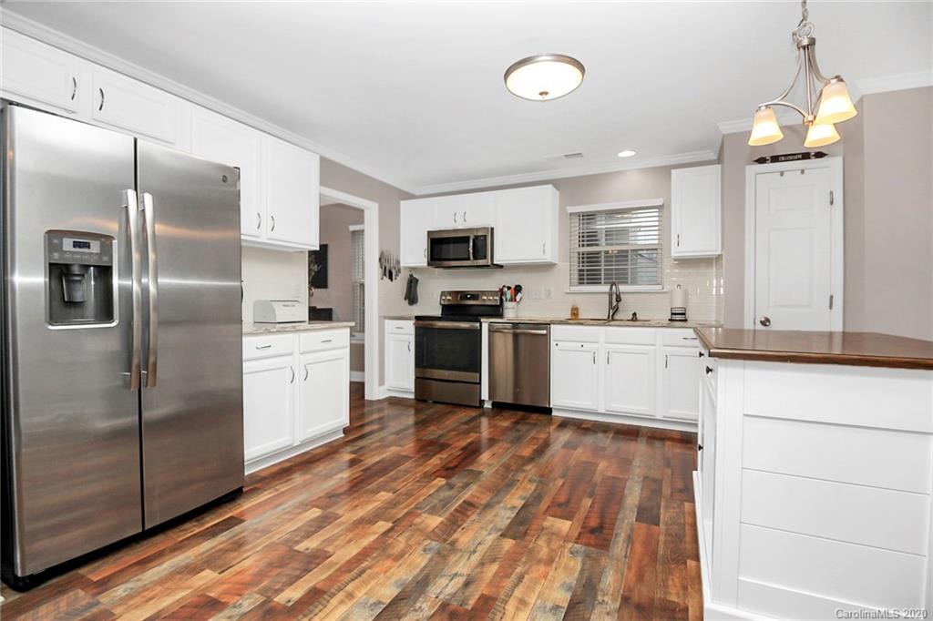 1619 Flagsworth Road, Unit 242 Clover, SC 29710 - Photo 16 of 42 Gallery Image 16