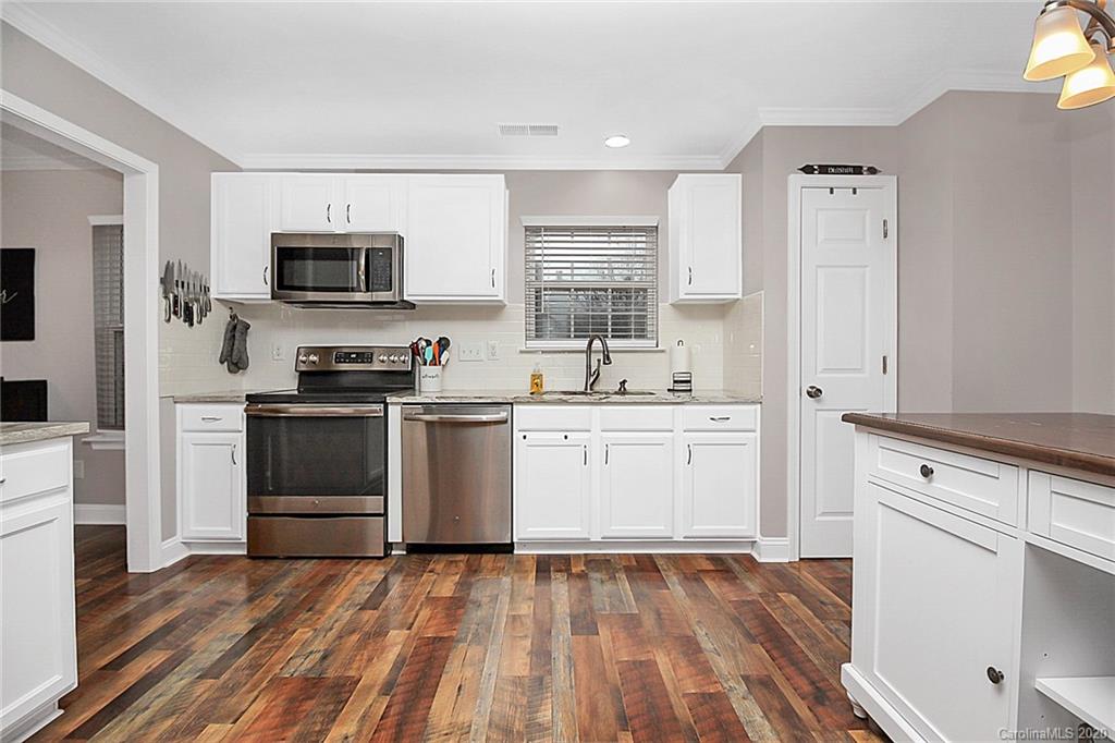 1619 Flagsworth Road, Unit 242 Clover, SC 29710 - Photo 17 of 42 Gallery Image 17