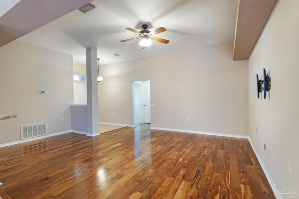 $2,095 | 8932 Abbington Drive, Pensacola, FL 32534