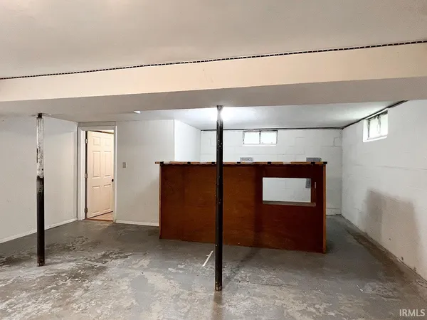 $1,900 | 2519 East 7th Street, Bloomington, IN 47408