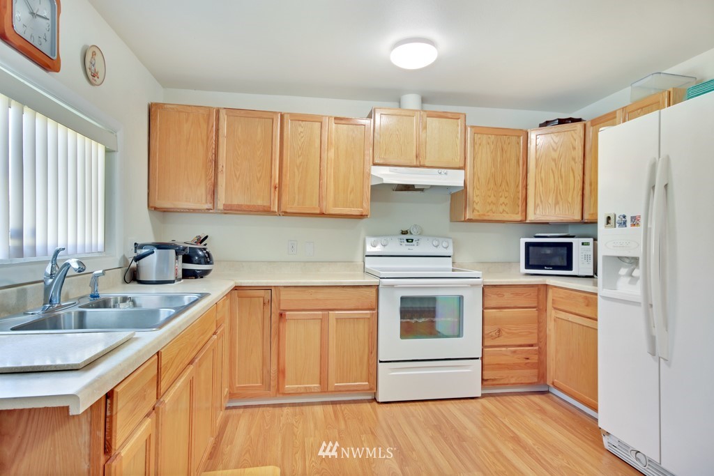 10617 Sales Road South Tacoma, WA 98444 - Photo 7 of 18 Gallery Image 7