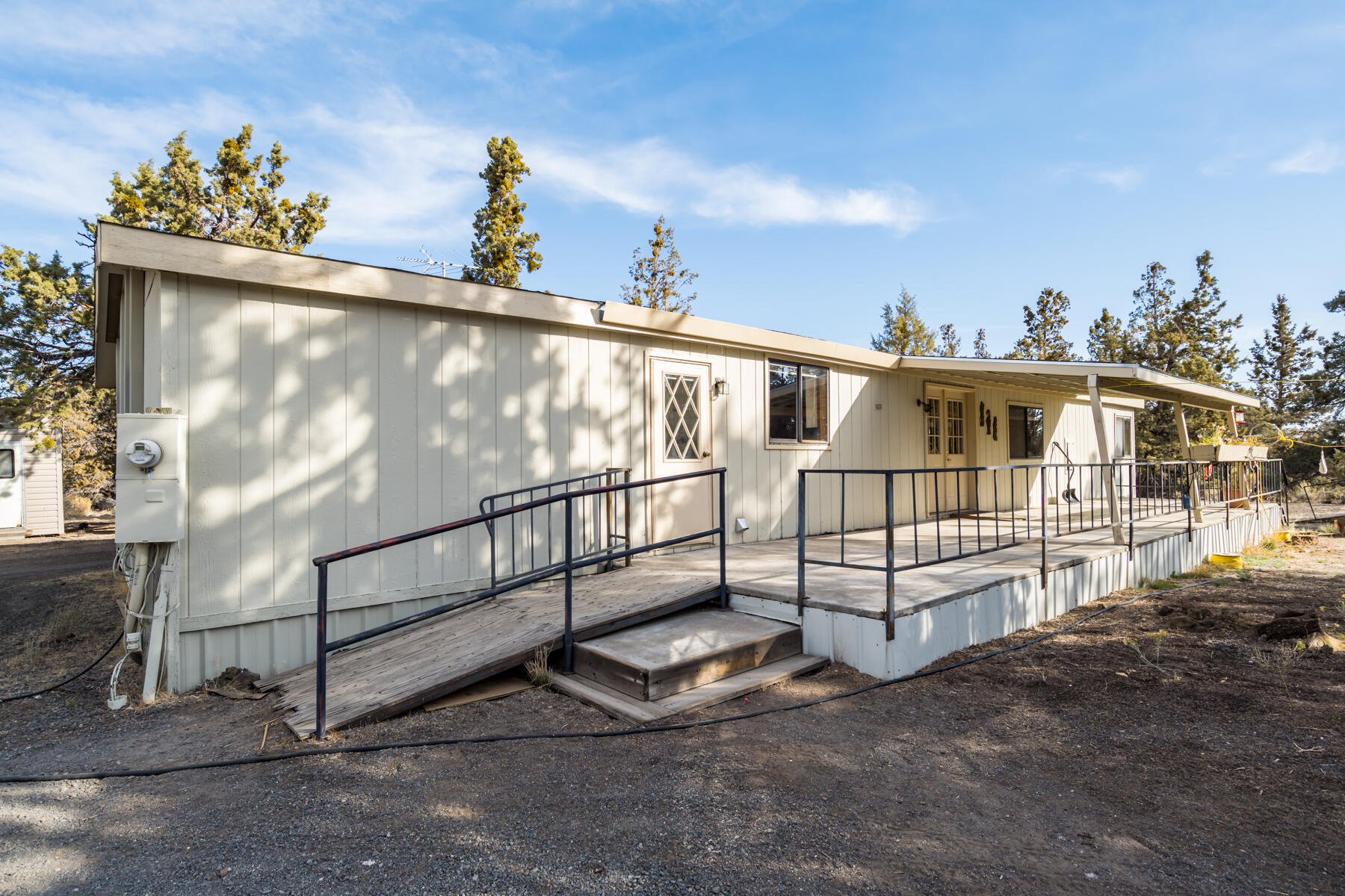 22190 Northeast Butler Market Road Bend, OR 97701 - Photo 4 of 44 4