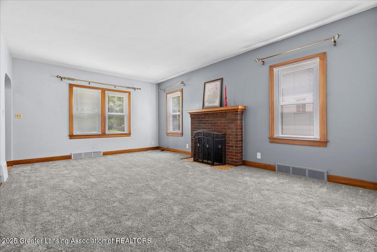 1716 South Rundle Avenue Lansing, MI 48910 - Photo 10 of 36 10-Media Jett - 03