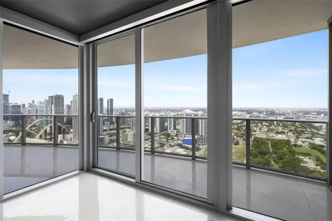 $1,000,000 | 488 Northeast 18th Street, Unit 4900, Miami, FL 33132