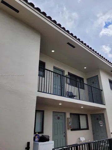 $1,850 | 370 East 34th Street, Unit 201, Hialeah, FL 33013