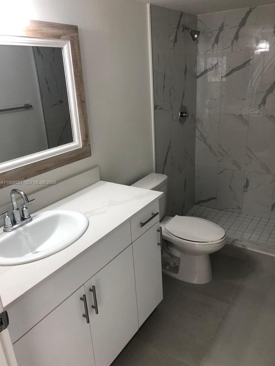 370 East 34th Street, Unit 201 Hialeah, FL 33013 - Photo 2 of 4