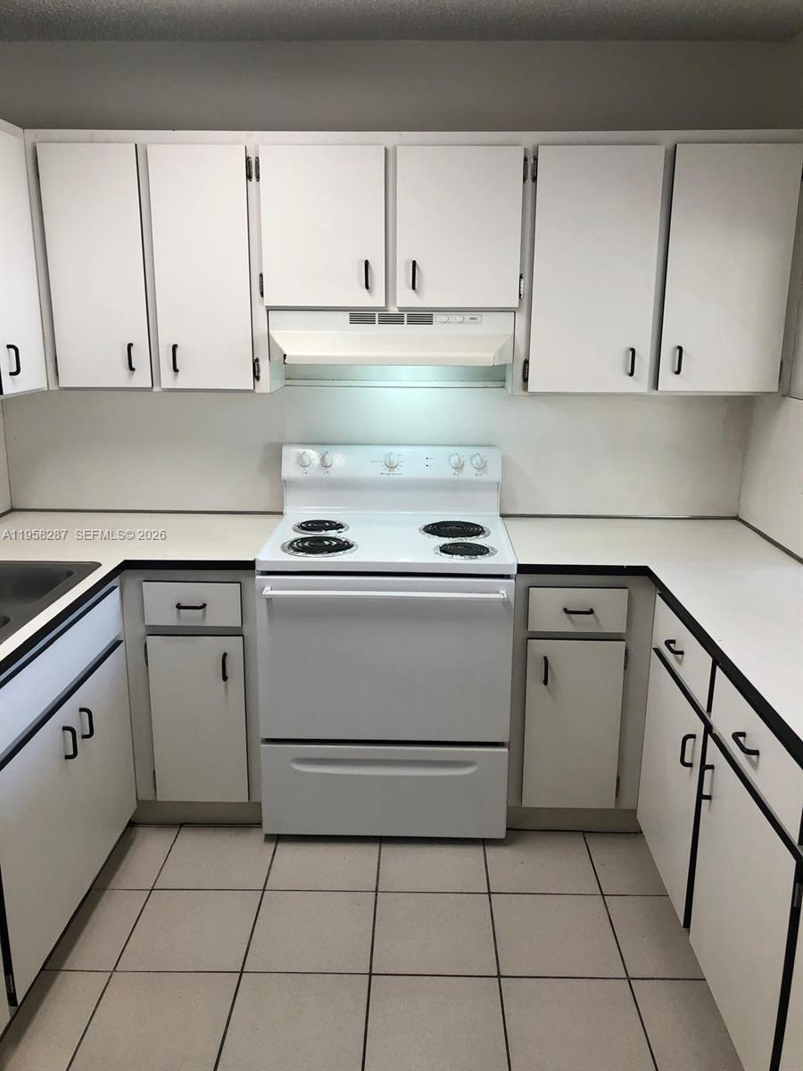 370 East 34th Street, Unit 201 Hialeah, FL 33013 - Photo 4 of 4