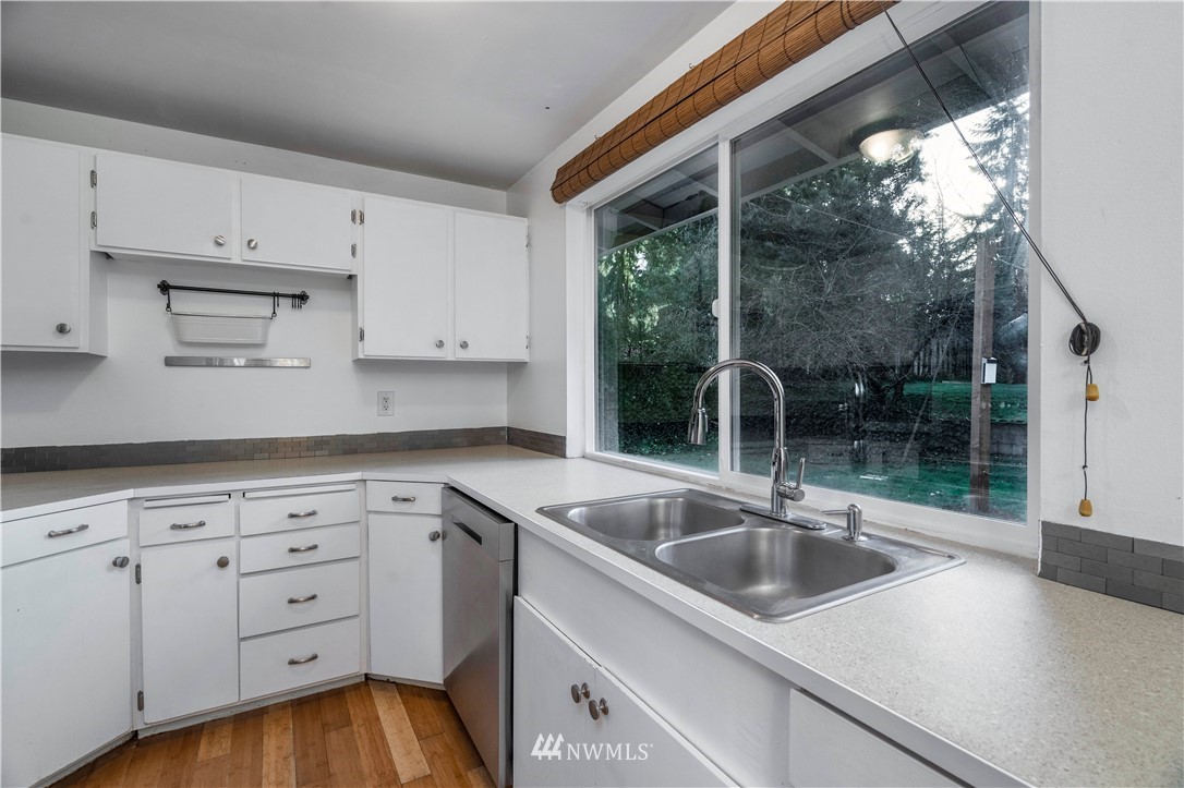 31519 53rd Avenue Southwest Federal Way, WA 98023 - Photo 11 of 27