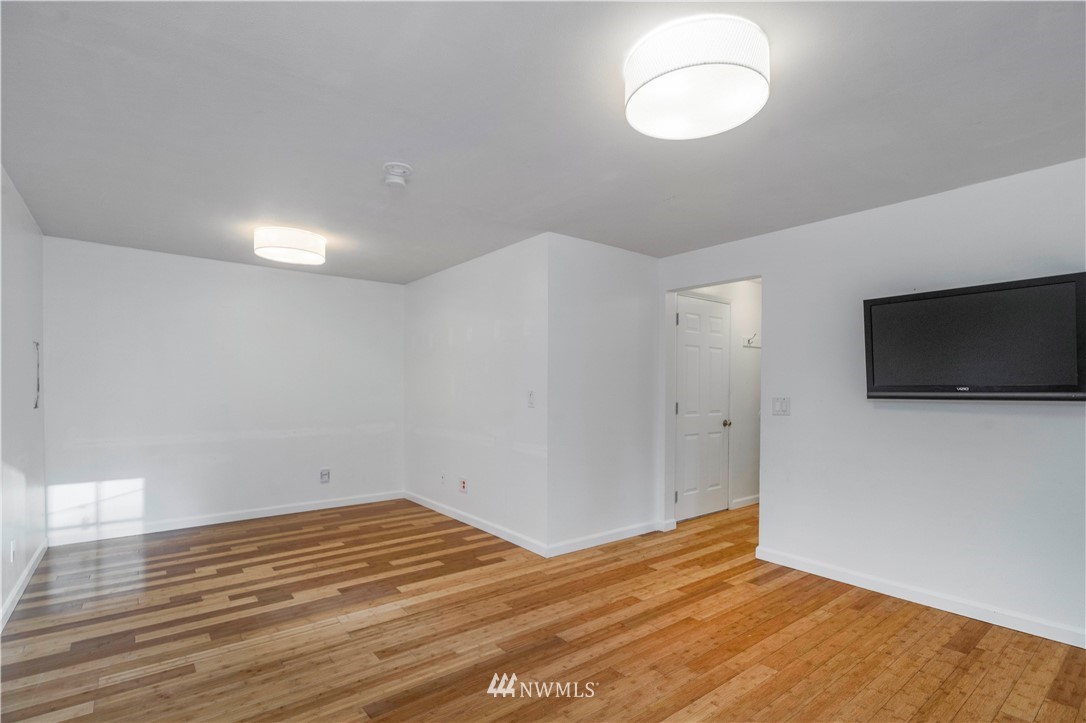 31519 53rd Avenue Southwest Federal Way, WA 98023 - Photo 15 of 27