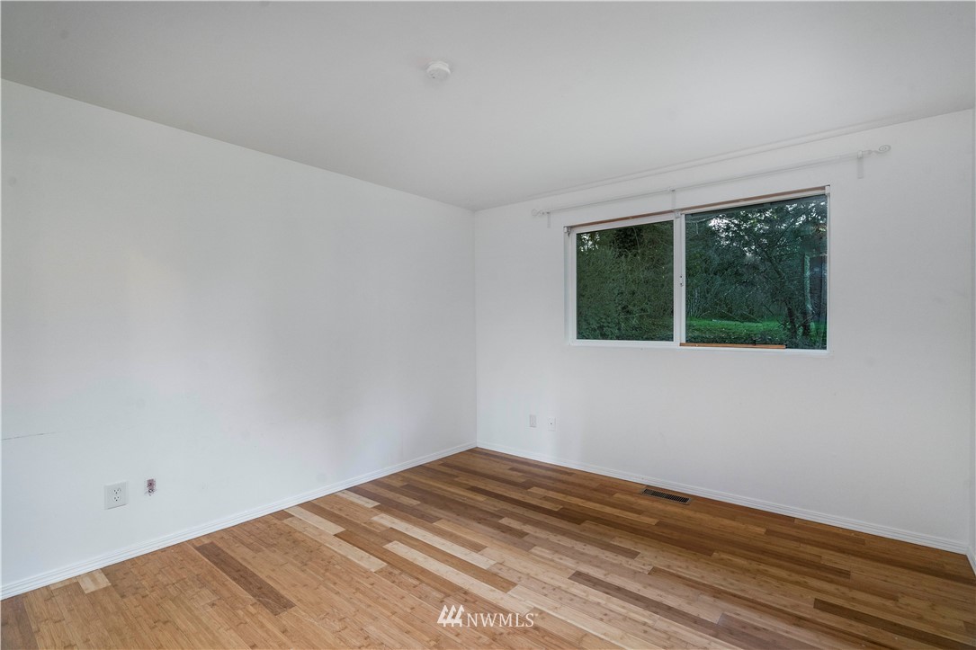 31519 53rd Avenue Southwest Federal Way, WA 98023 - Photo 23 of 27