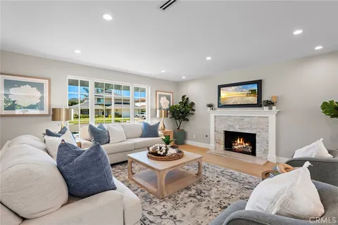 $2,599,000 | 9072 Niguel Circle, Huntington Beach, CA 92646