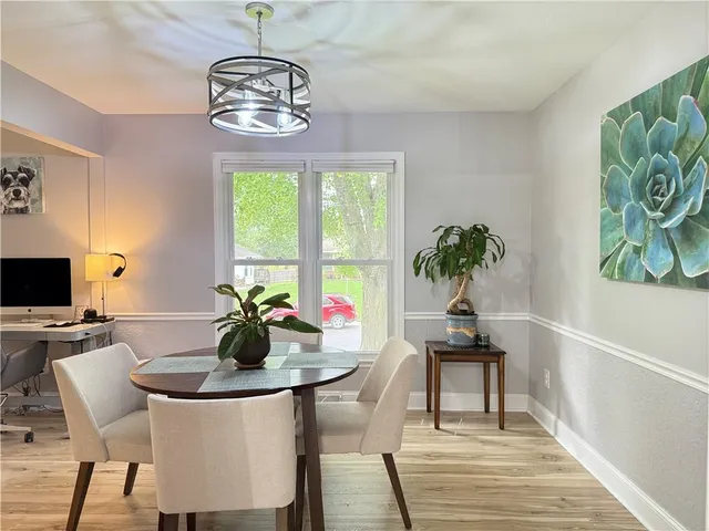 $330,000 | 124 Southwest 27th Street, Blue Springs, MO 64015