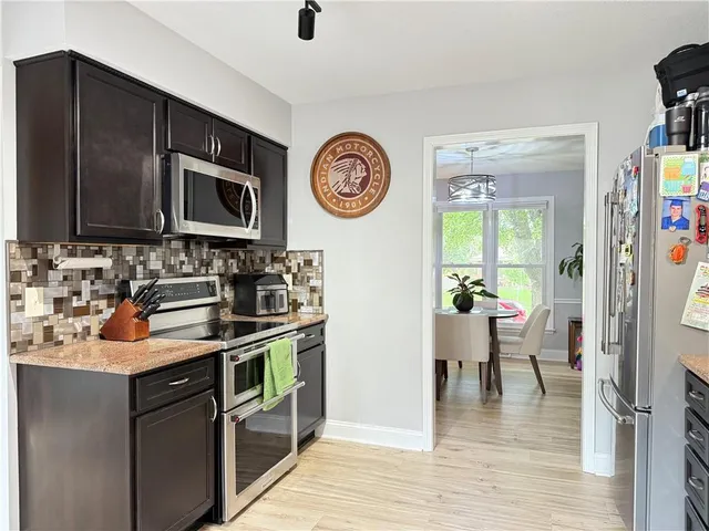 $330,000 | 124 Southwest 27th Street, Blue Springs, MO 64015