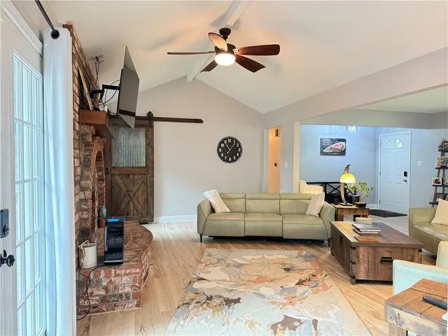 $330,000 | 124 Southwest 27th Street, Blue Springs, MO 64015