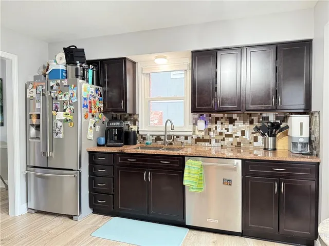 $330,000 | 124 Southwest 27th Street, Blue Springs, MO 64015