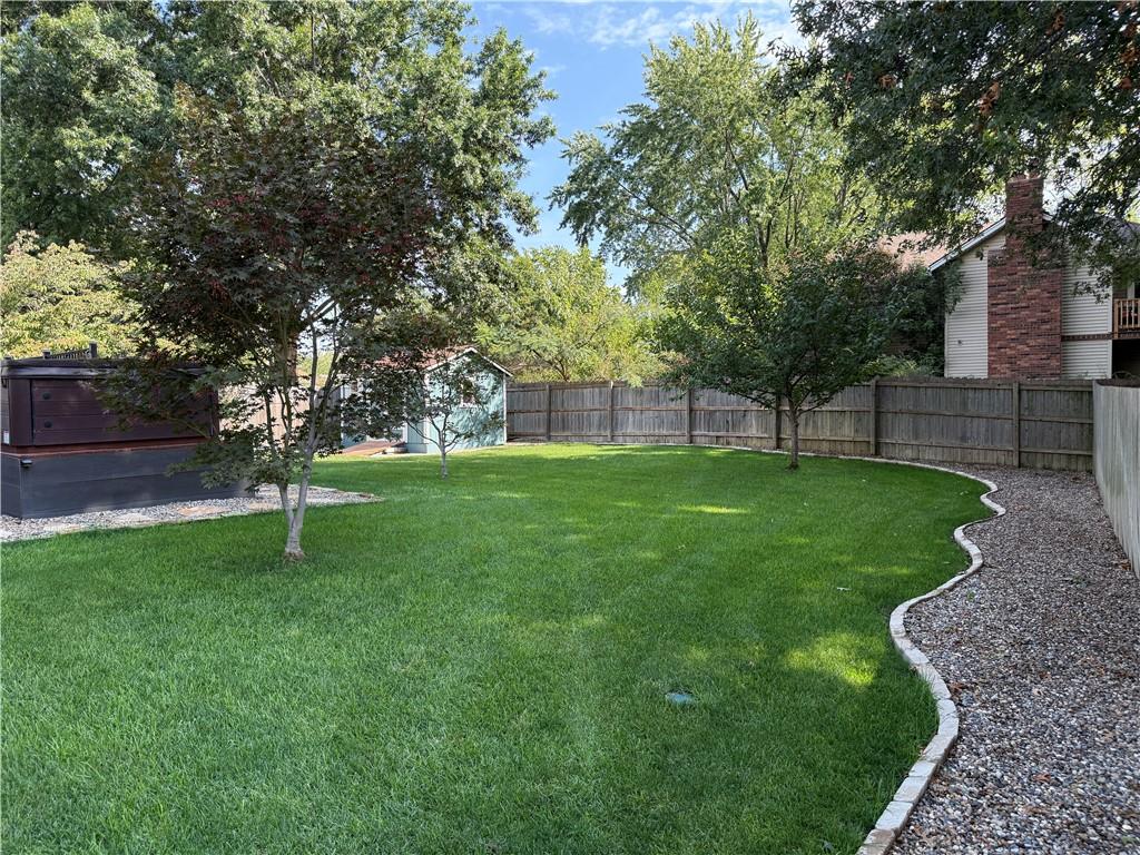 124 Southwest 27th Street Blue Springs, MO 64015 - Photo 7 of 46