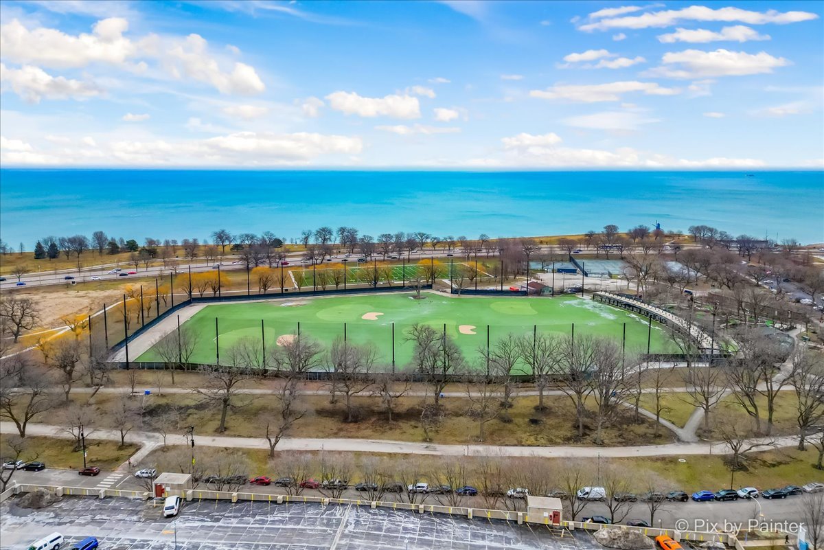 2909 North Sheridan Road, Unit 1507 Chicago, IL 60657 - Photo 20 of 27 a view of a city with ocean
