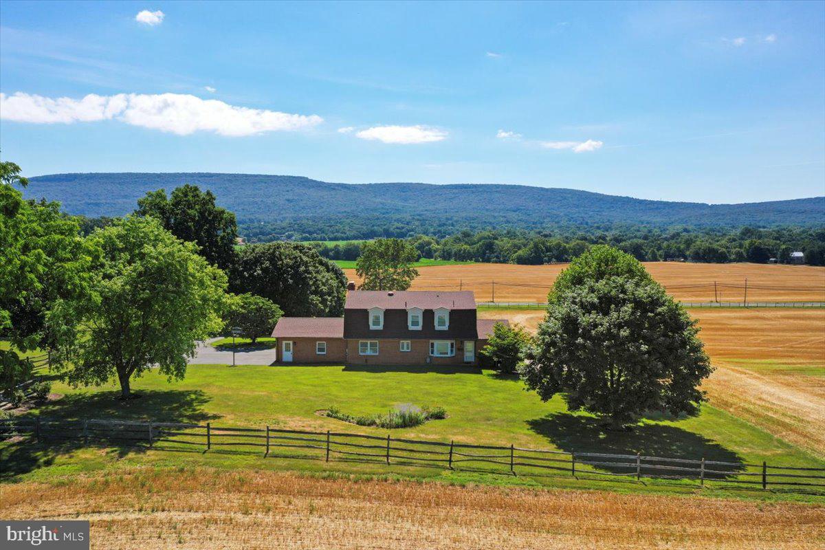 9100 Mapleville Road Boonsboro, MD 21713 - Photo 3 of 55