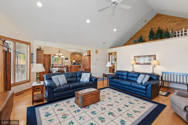 $2,300,000 | 35319 63rd Ave Way, Cannon Falls, MN 55009