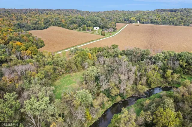 $2,300,000 | 35319 63rd Ave Way, Cannon Falls, MN 55009