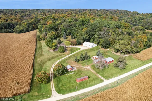 $2,300,000 | 35319 63rd Ave Way, Cannon Falls, MN 55009