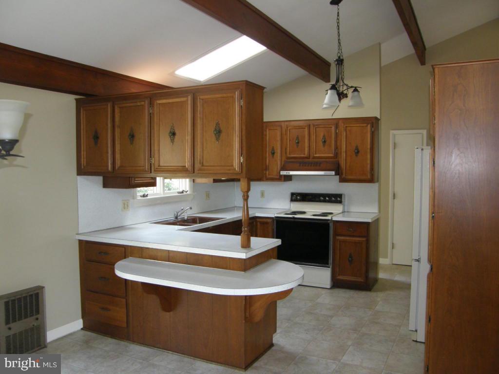 206 Pinkerton Road Mount Joy, PA 17552 - Photo 3 of 20 Gallery Image 3