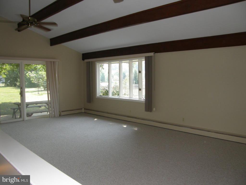 206 Pinkerton Road Mount Joy, PA 17552 - Photo 8 of 20 Gallery Image 8