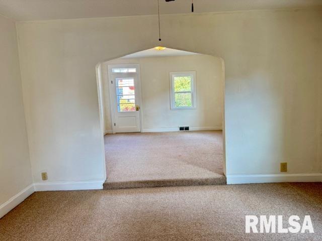 511 Main Avenue Clinton, IA 52732 - Photo 12 of 25