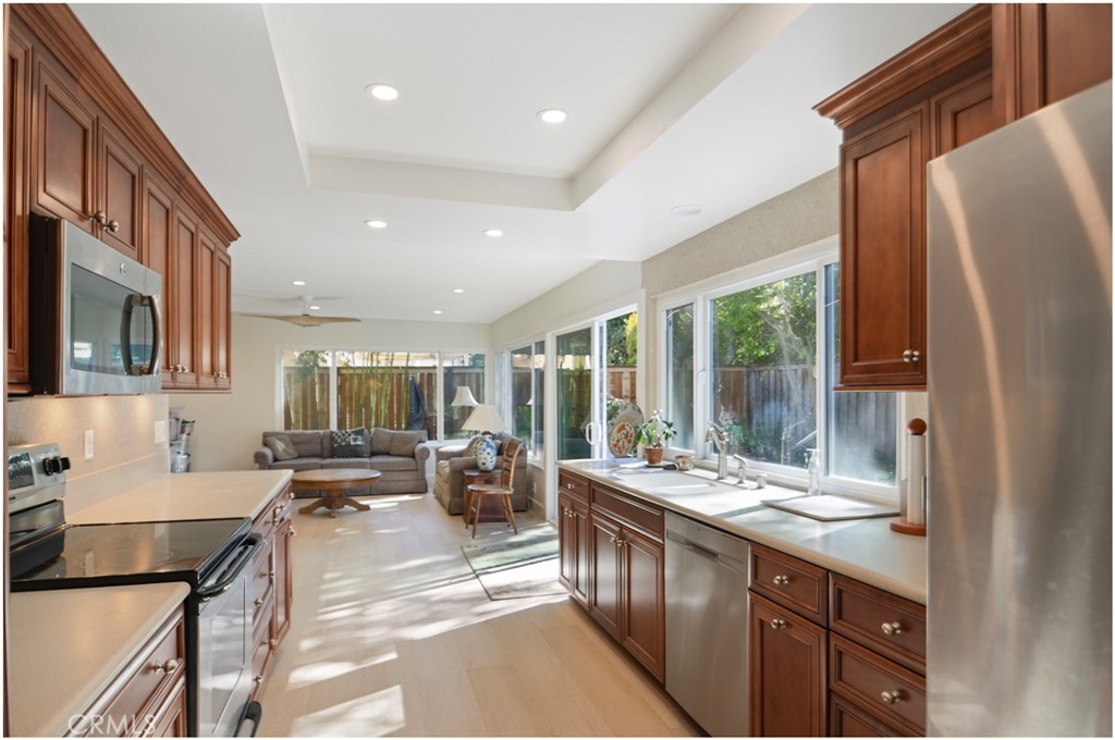 3922 Hendrix Street Irvine, CA 92614 - Photo 9 of 31