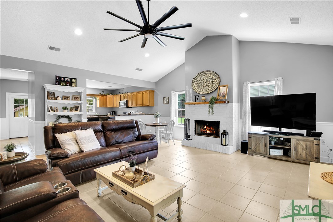 260 Pelican Point Garnett, SC 29922 - Photo 2 of 23 Gallery Image 2