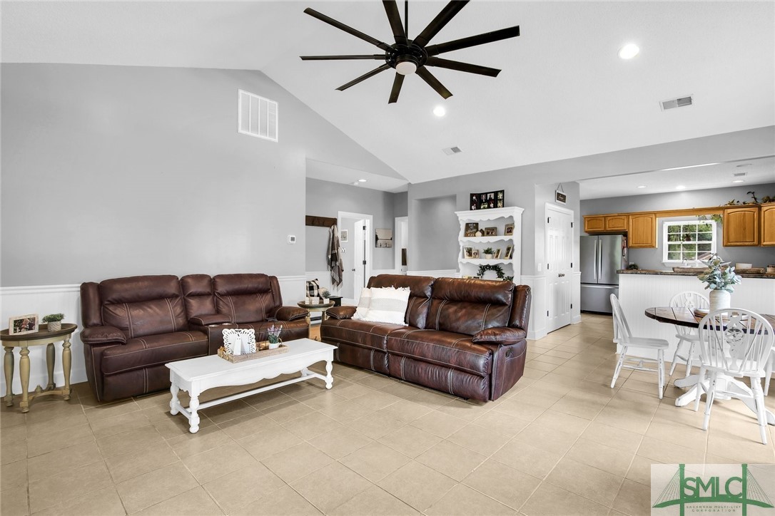 260 Pelican Point Garnett, SC 29922 - Photo 4 of 23 Gallery Image 4