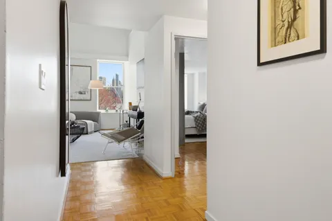 $1,390,000 | 1 Greene Street, Unit 305X, Jersey City, NJ 07302