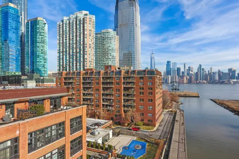 $1,390,000 | 1 Greene Street, Unit 305X, Jersey City, NJ 07302