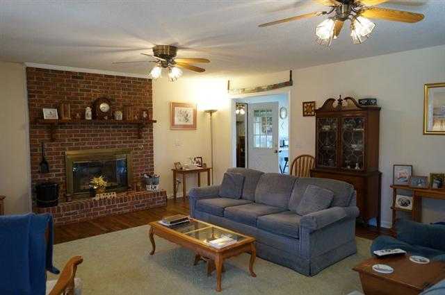 130 Cain Road Fair Play, SC 29643 - Photo 3 of 25 Gallery Image 3