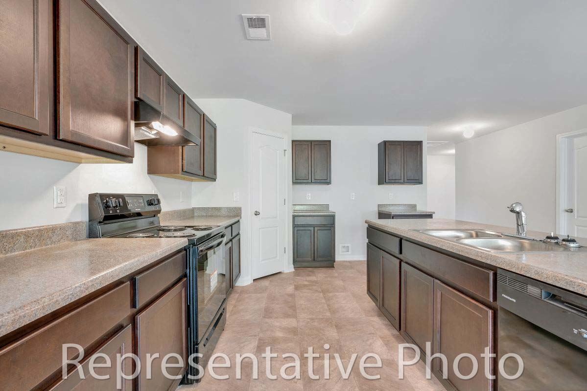 950 Cherrystone Loop Conway, SC 29526 - Photo 9 of 40 Gallery Image 9