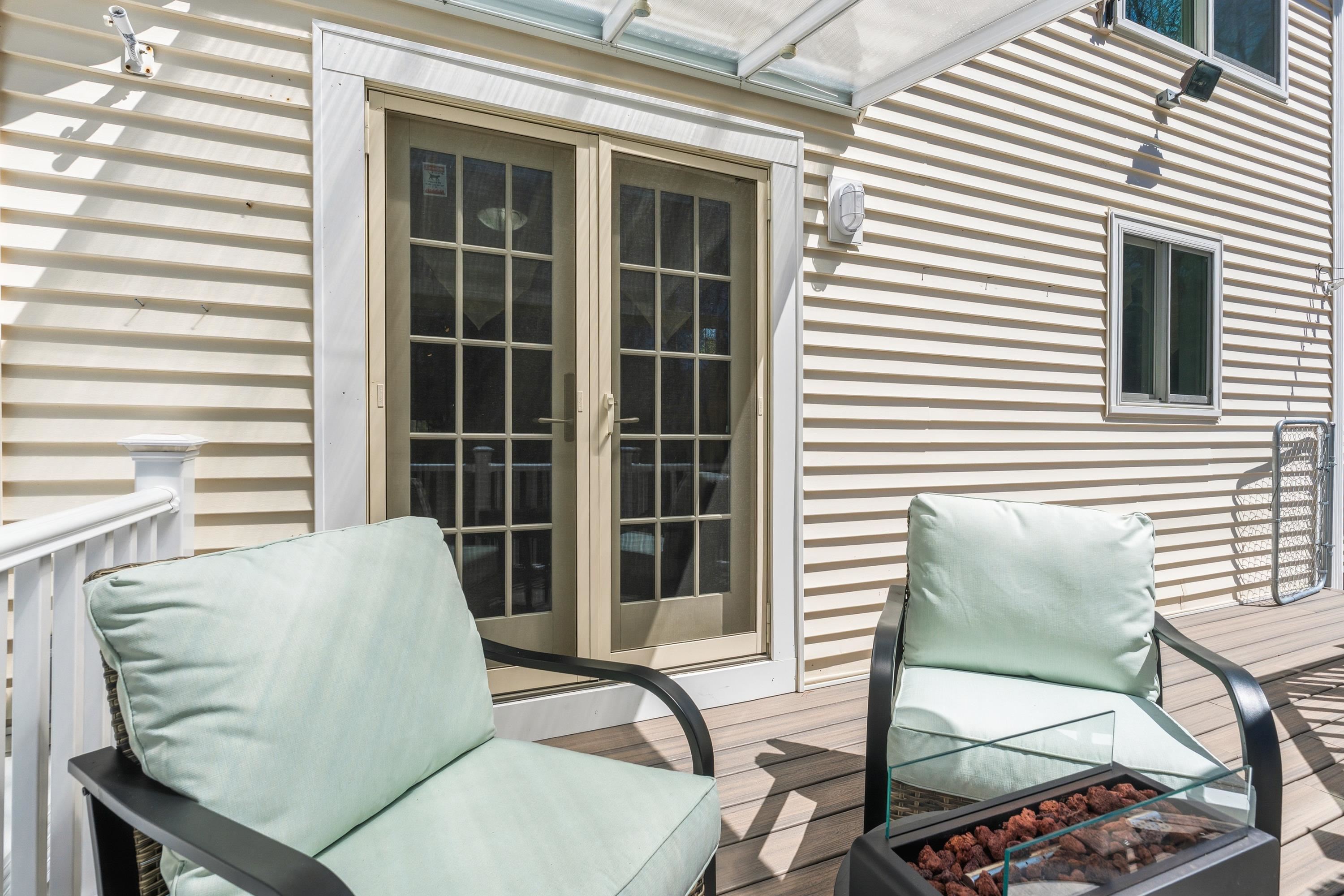8 Flag Court Auburn, NH 03032 - Photo 10 of 40