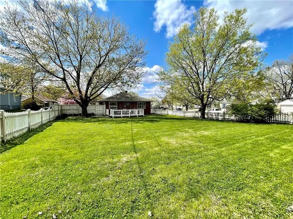 $179,000 | 320 West Edwards Street, Maryville, MO 64468