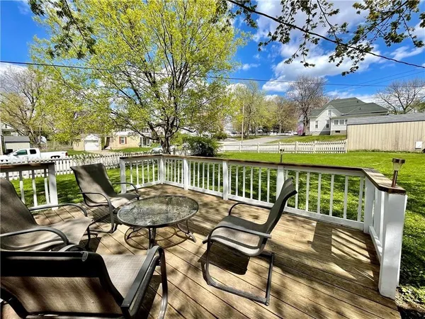 $179,000 | 320 West Edwards Street, Maryville, MO 64468