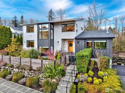 $2,998,000 | 5242 Northeast 75th Street, Seattle, WA 98115