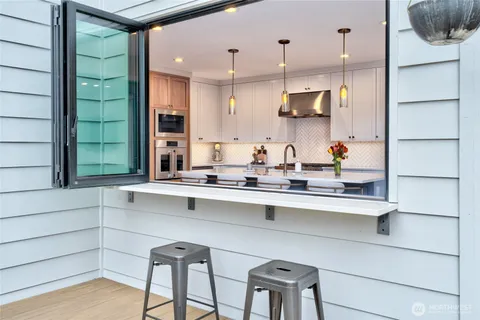 $2,998,000 | 5242 Northeast 75th Street, Seattle, WA 98115