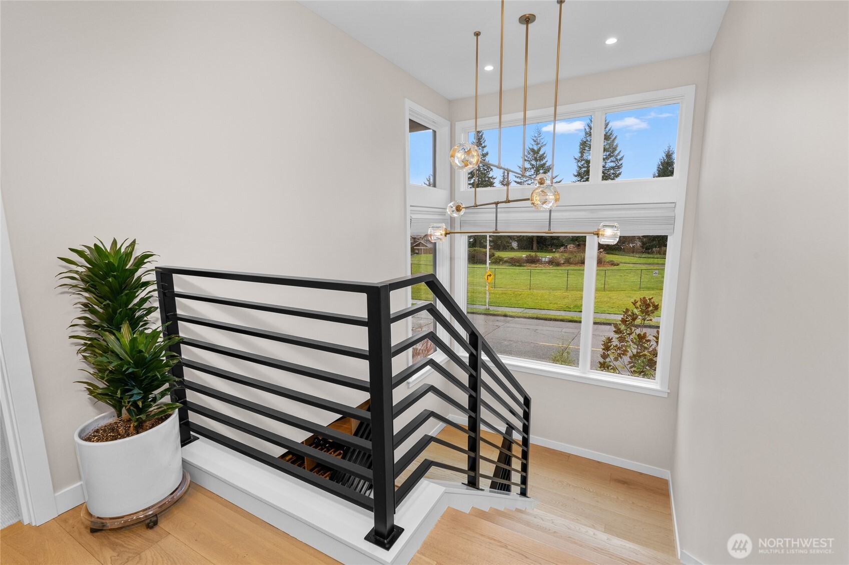 5242 Northeast 75th Street Seattle, WA 98115 - Photo 15 of 40