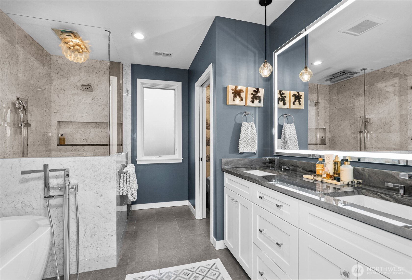 5242 Northeast 75th Street Seattle, WA 98115 - Photo 17 of 40