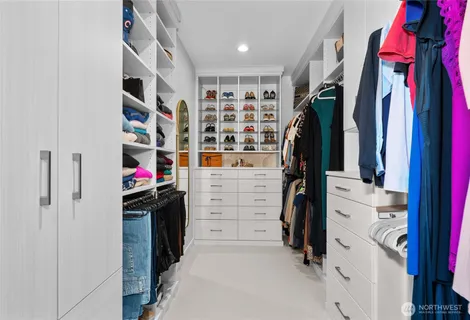 $2,998,000 | 5242 Northeast 75th Street, Seattle, WA 98115