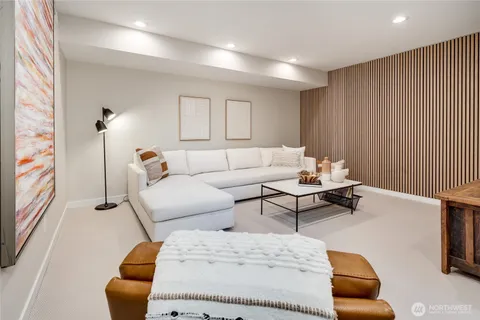 $2,998,000 | 5242 Northeast 75th Street, Seattle, WA 98115