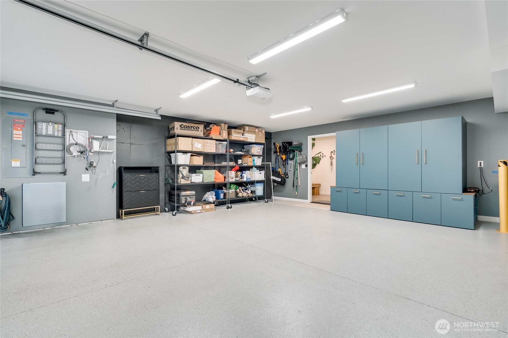 5242 Northeast 75th Street Seattle, WA 98115 - Photo 32 of 40