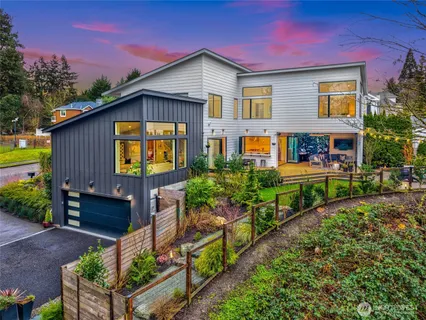 $2,998,000 | 5242 Northeast 75th Street, Seattle, WA 98115