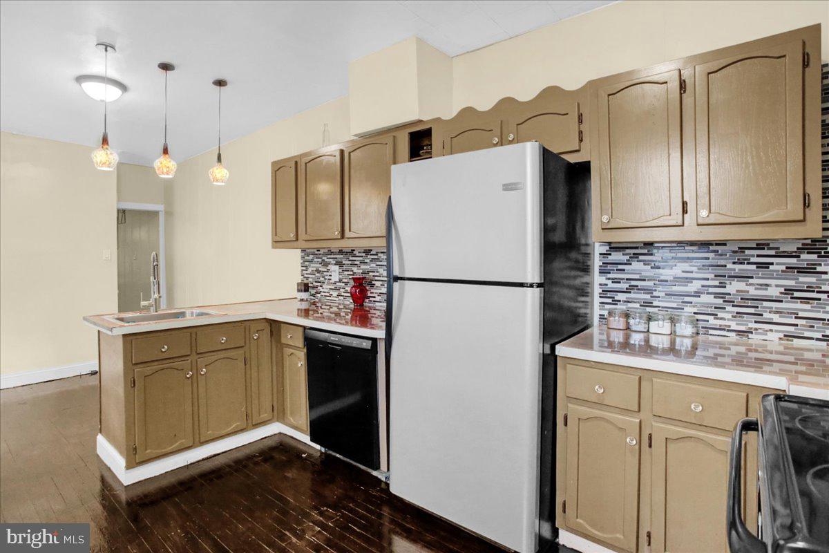 22 East Ridge Street Coaldale, PA 18218 - Photo 5 of 30